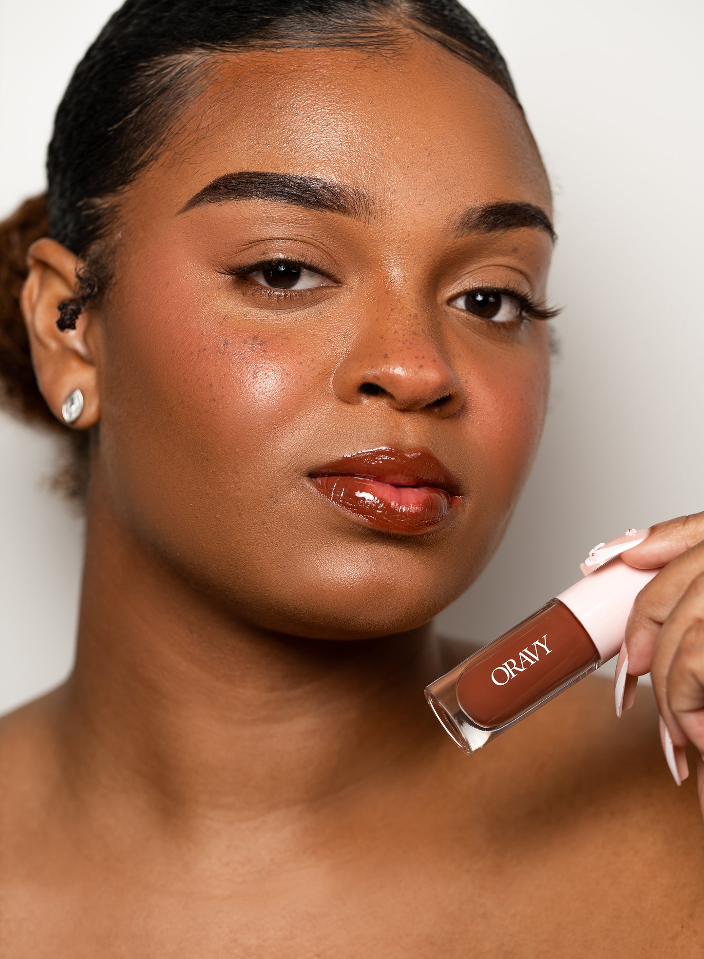 LIP GLOSS