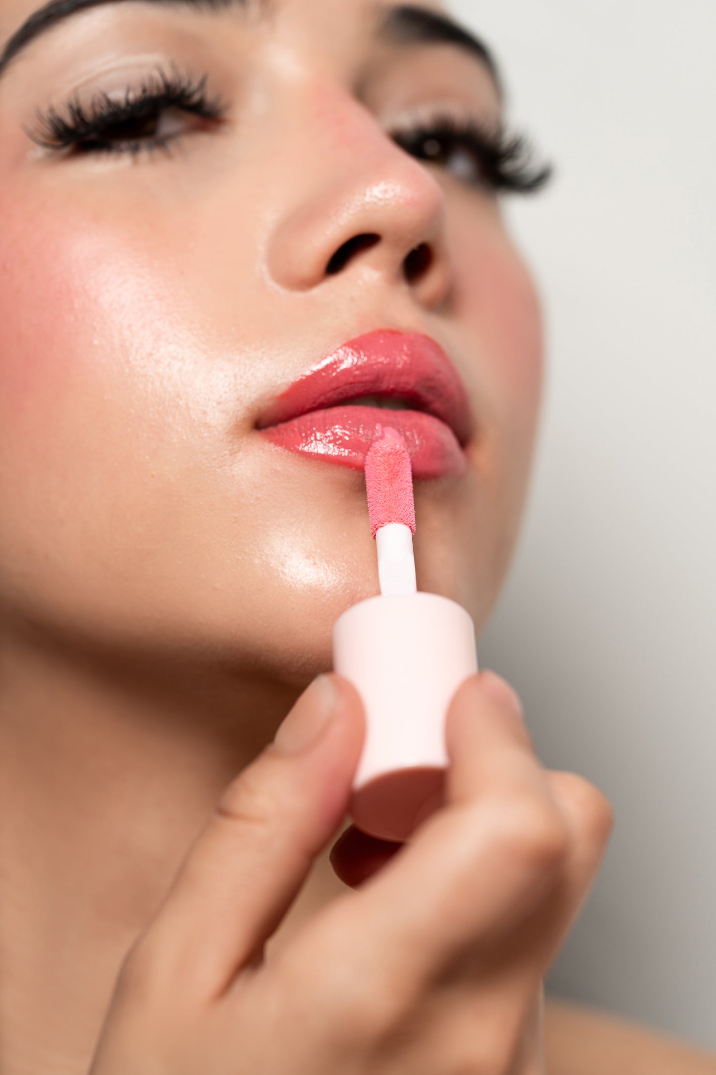 LIP GLOSS